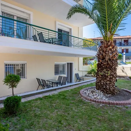 Aris Luxury Apartments Pefkochori Exterior photo