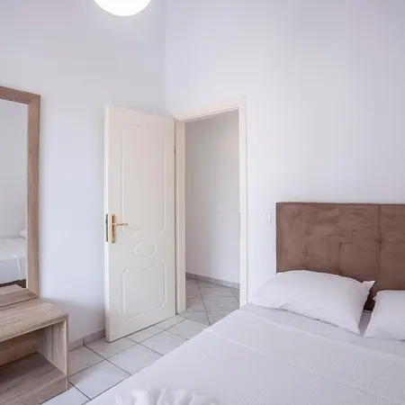 Aris Luxury Apartments Pefkochori Exterior photo