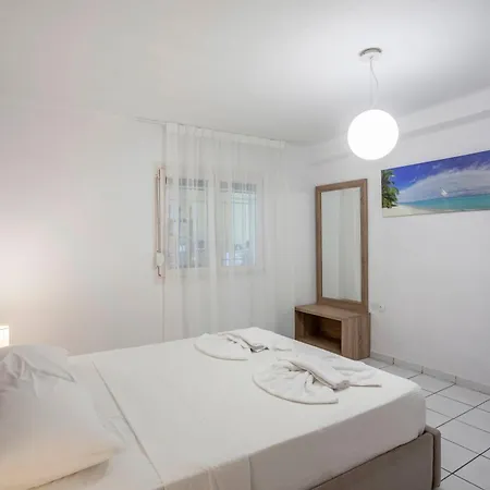 Aris Luxury Apartments Pefkochori Exterior photo