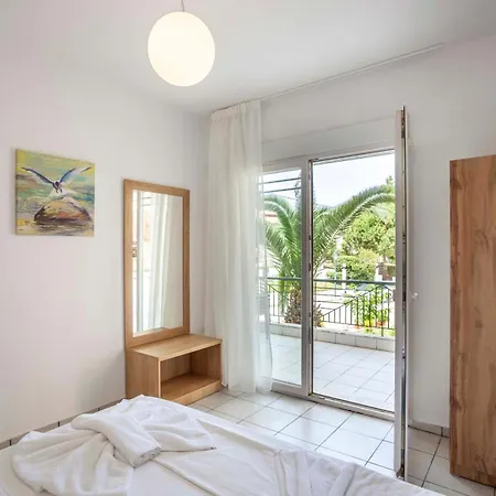 Aris Luxury Apartments Pefkochori Exterior photo