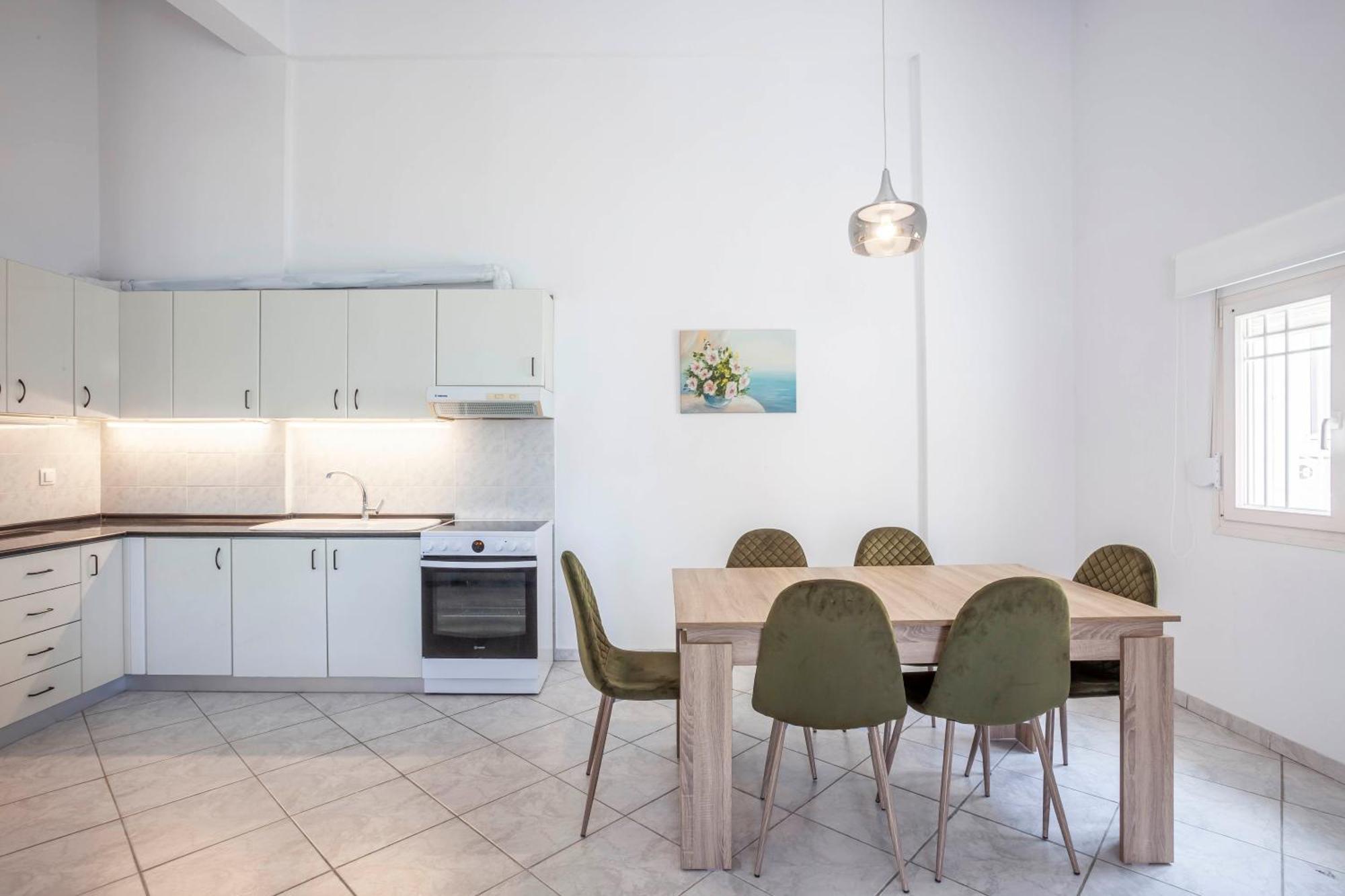 Aris Luxury