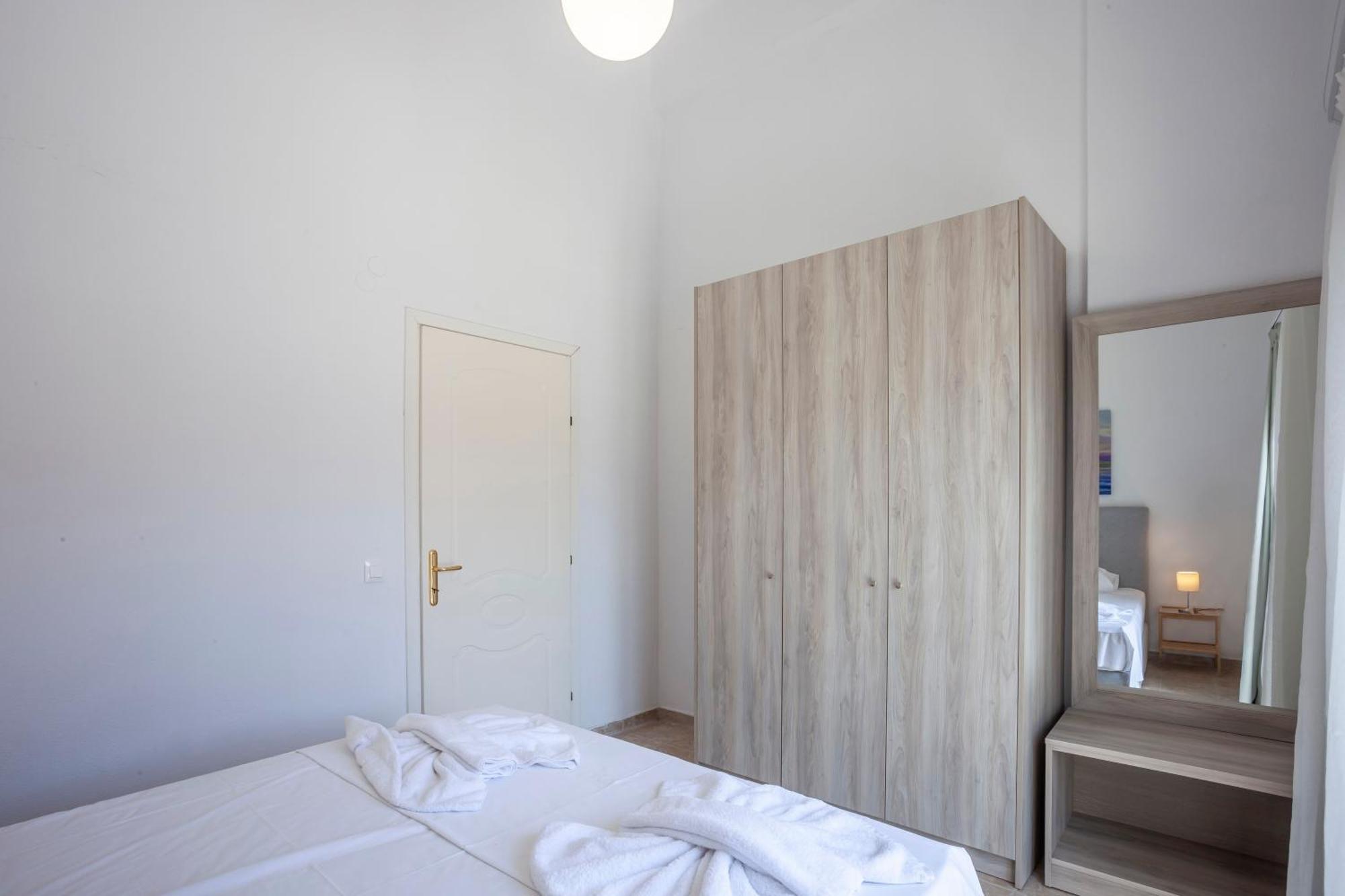 Aris Luxury Apartment Pefkochori