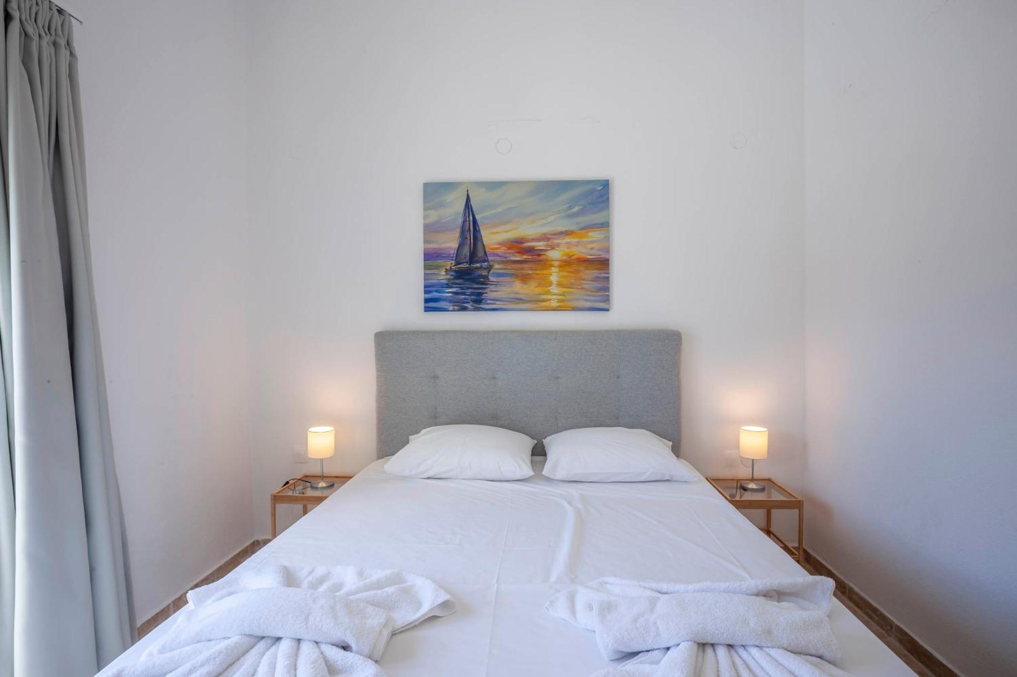Aris Luxury