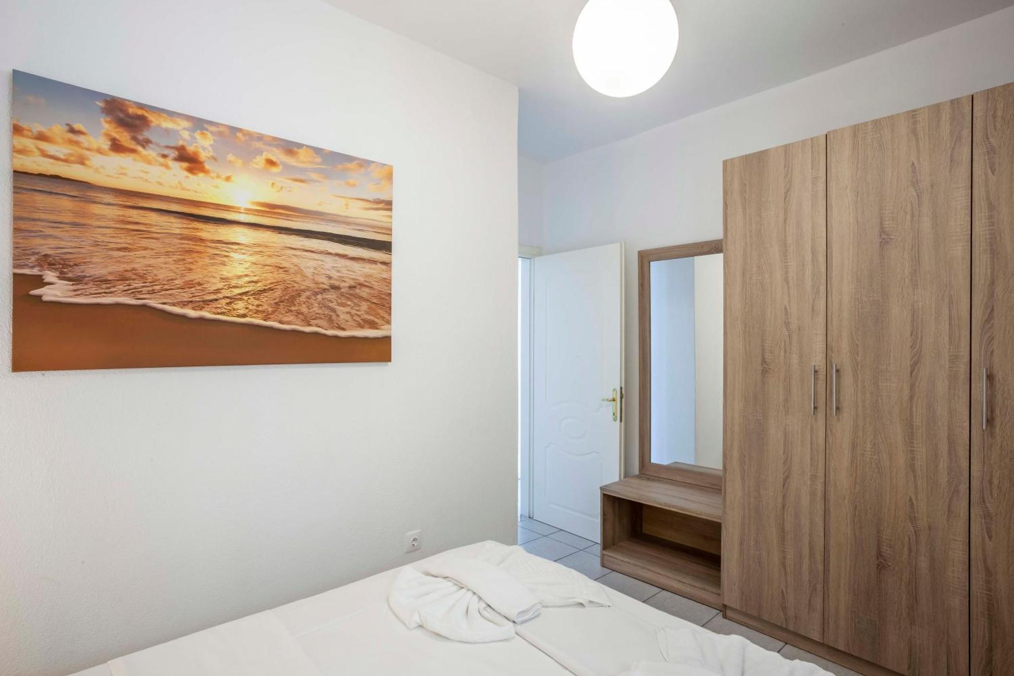 Aris Luxury *